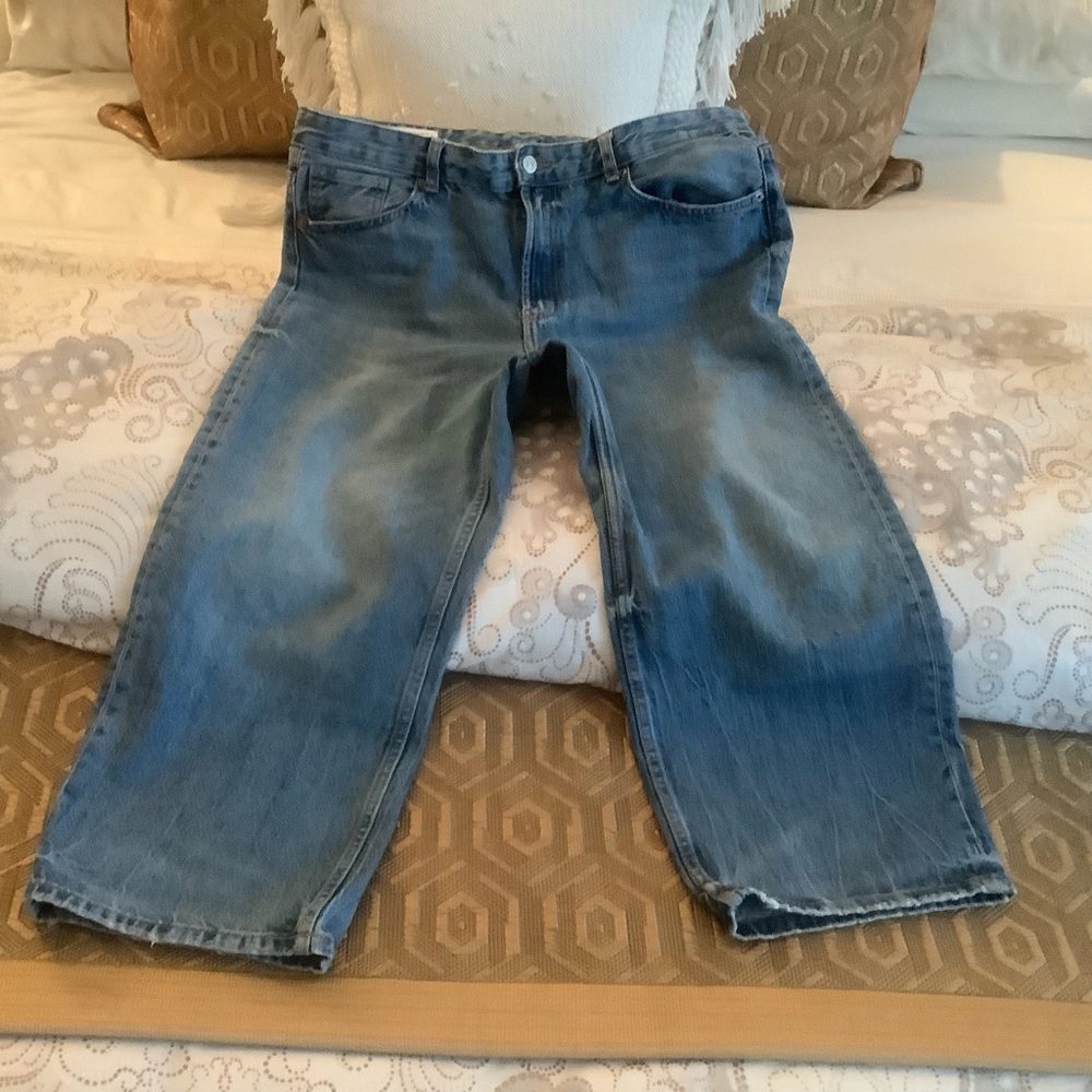 Zara Women's Cropped Blue Jeans